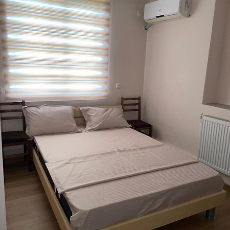 Guest House O'Live Rustavi  Bagian luar foto